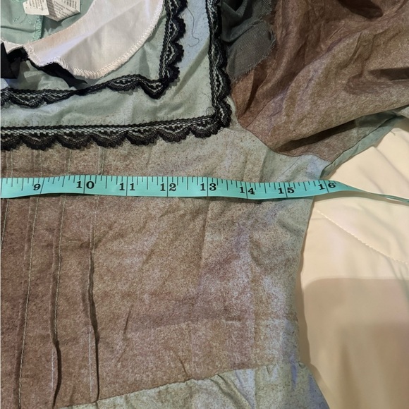 Never worn creepy girl Halloween costume . Youth size large 12-14 - Picture 7 of 7